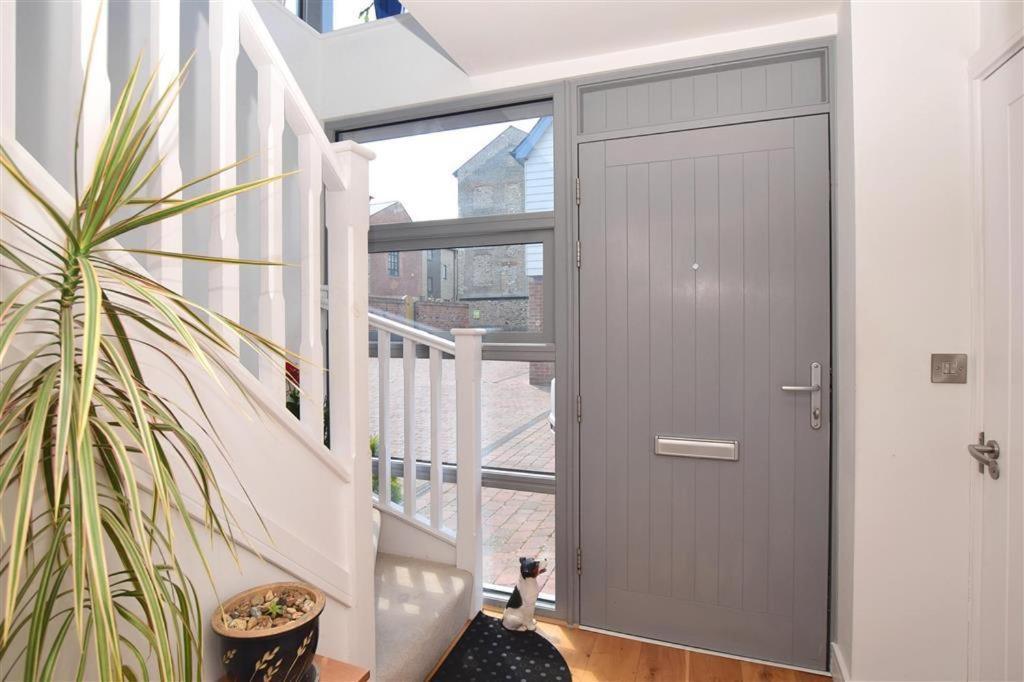 Modern City Centre House With Free Parking Canterbury Eksteriør bilde
