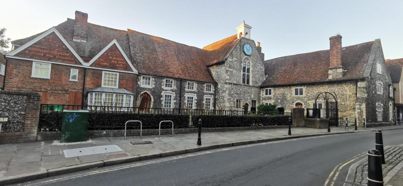 Modern City Centre House With Free Parking Canterbury Eksteriør bilde
