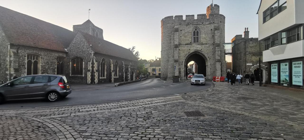Modern City Centre House With Free Parking Canterbury Eksteriør bilde