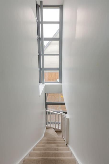 Modern City Centre House With Free Parking Canterbury Eksteriør bilde